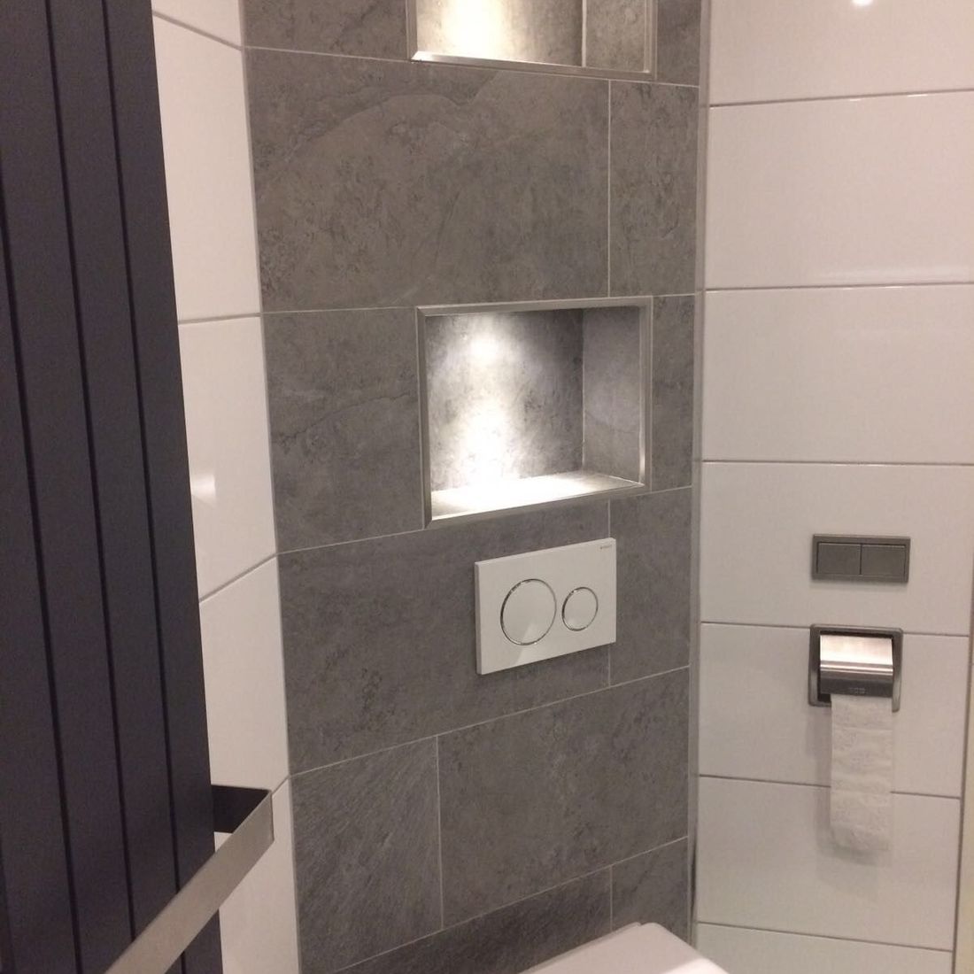 Tegels toilet antraciet