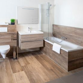 Badkamer volledig in houtlook