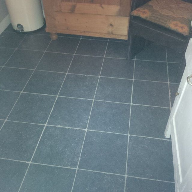 Blauwe tegels badkamer