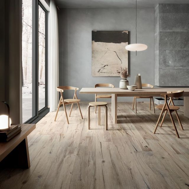 Tegels lichtbruin hout