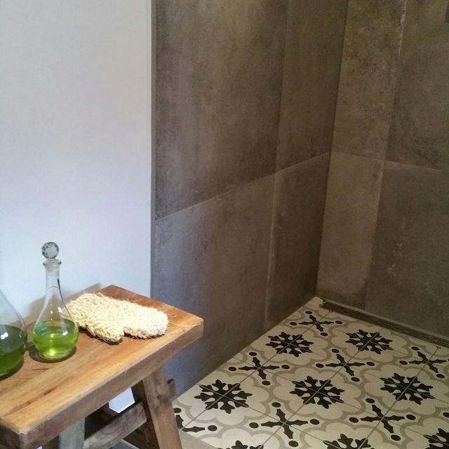 Mooie vloertegels douche