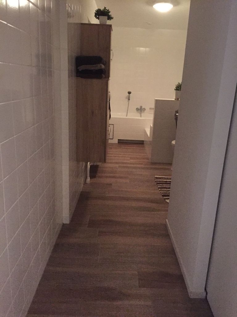 Hal tegels hout