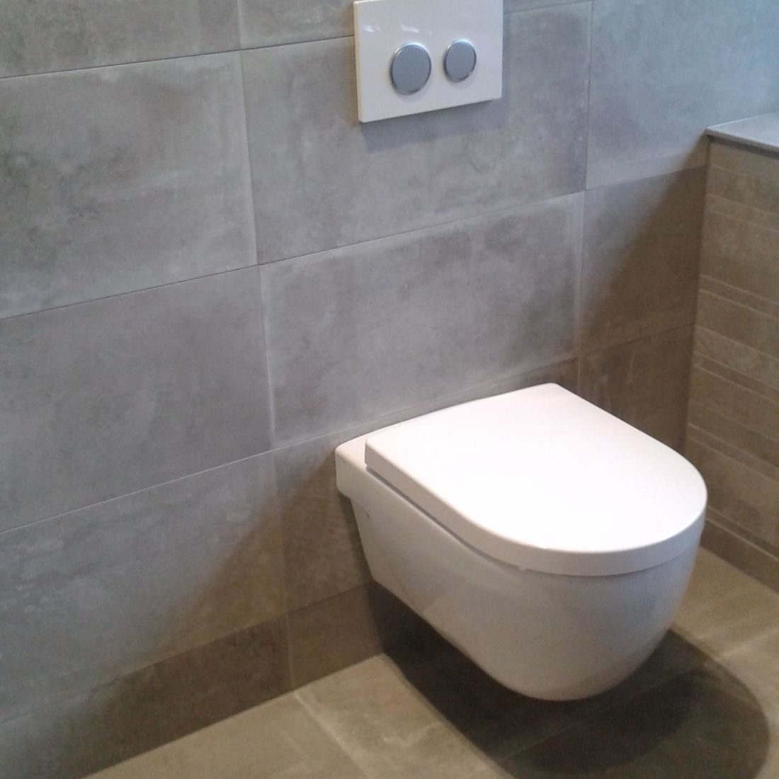 Zwevend toilet